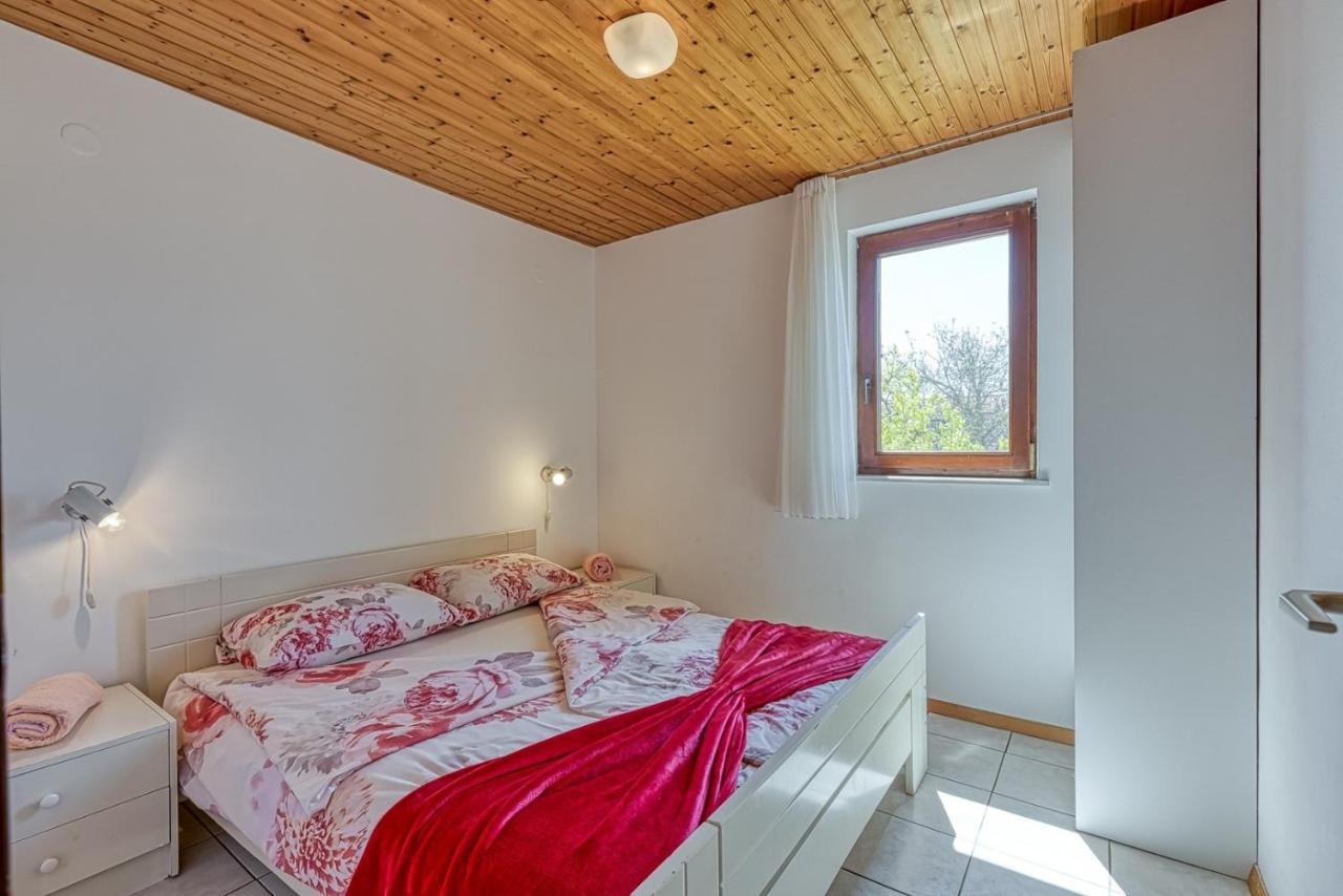 Apartments Kiki Spada Porec Exterior photo