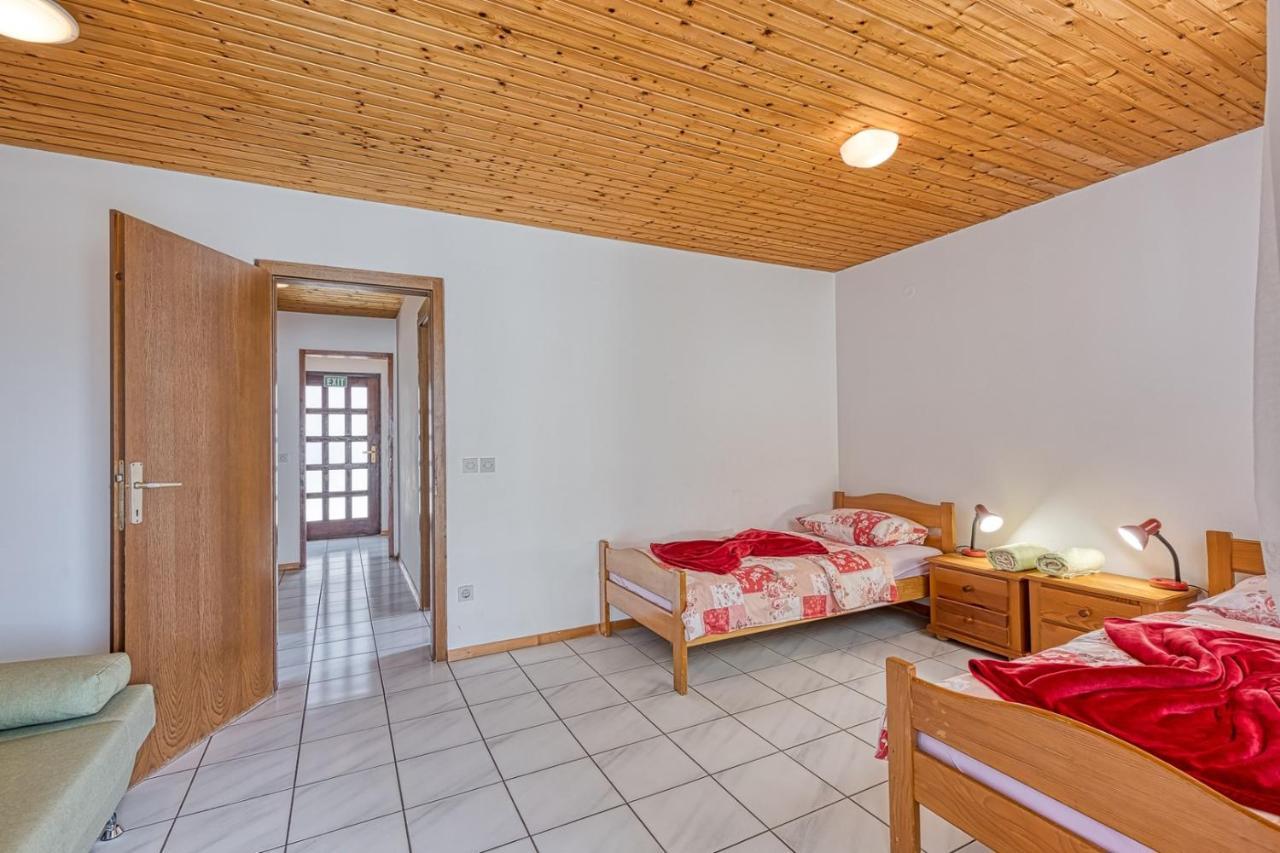 Apartments Kiki Spada Porec Exterior photo