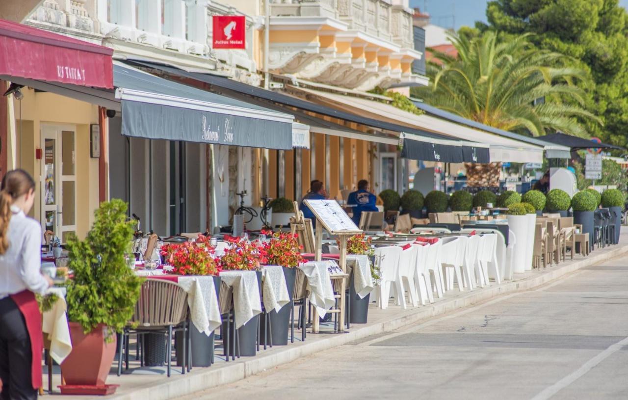Apartments Kiki Spada Porec Exterior photo
